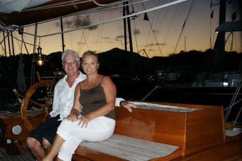 Cocktails aboard ’Eleonora’ © Ian & Andrea Treleaven